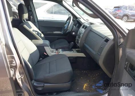 2012 Ford Escape Xlt из США, поврежденный, VIN 1FMCU9DG5CKA47851